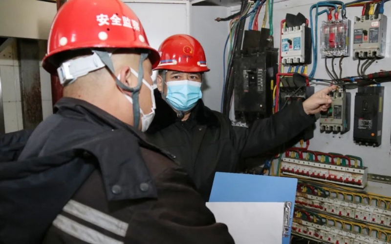 冬日生產(chǎn)，安全當(dāng)先！榮程鋼鐵集團扎實做好冬季安全生產(chǎn)保障工作