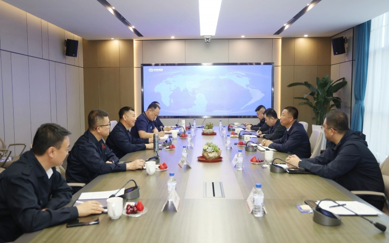 鄂托克旗委副書記、政府旗長蘇智雄到榮程集團(tuán)考察交流